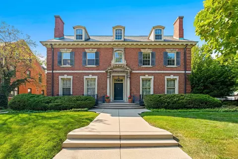 2135 N N Lk #2133, Milwaukee, WI 53202