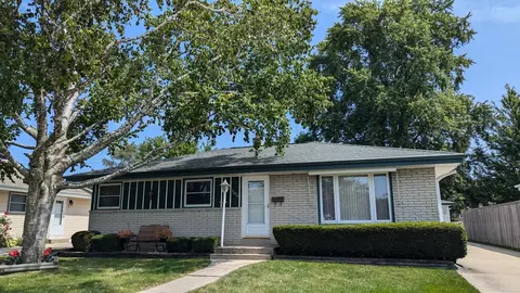 5656 S Indiana, Cudahy, WI 53110