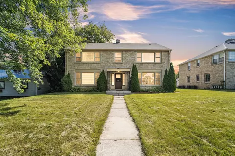 4960 N Port Washington, Glendale, WI 53217