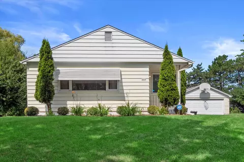 3210 W Rochelle, Glendale, WI 53209