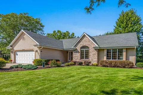 n66w13454 Crestwood, Menomonee Falls, WI 53051