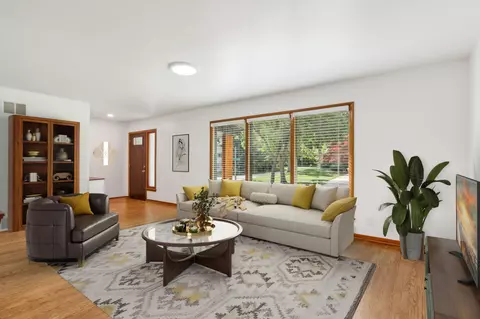 1904 W Clayton Crst, Milwaukee, WI 53221