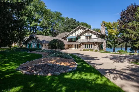 4744 N Pinecrest, Chenequa, WI 53058