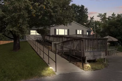 13 E Prescott, Elkhorn, WI 53121