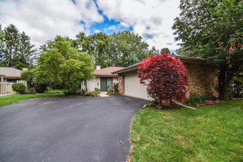 6510 W Aspen Tree, Mequon, WI 53092