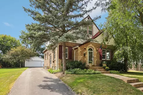 5637 N Argyle, Glendale, WI 53209