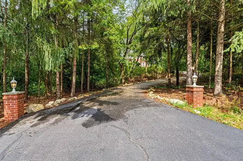 s6w31596 Christopher, Delafield, WI 53018