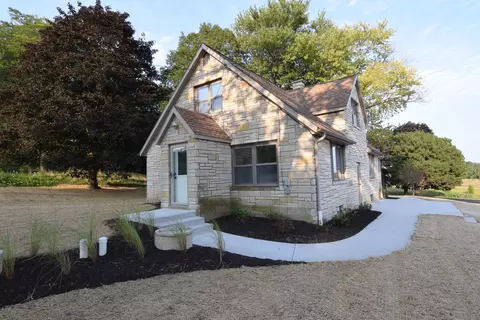 4908 S Calhoun, New Berlin, WI 53151