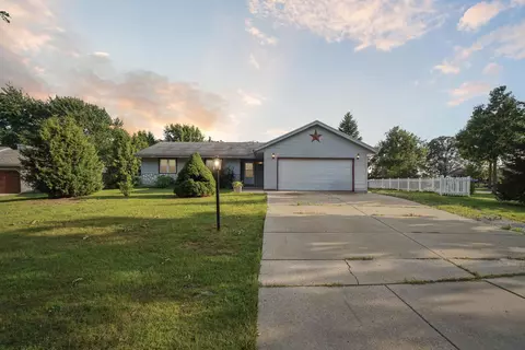 8460 S Heritage, Oak Creek, WI 53154