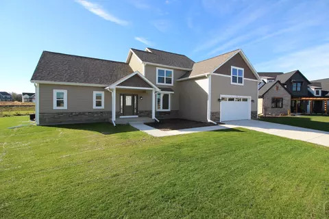 1582 Switchgrass, Oconomowoc, WI 53066