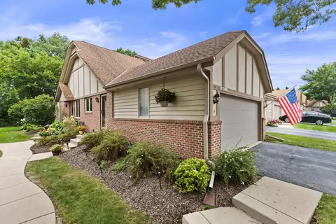 n34w23861 Grace #A, Pewaukee, WI 53072