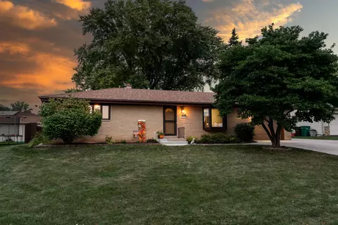 n94w16646 Cumberland, Menomonee Falls, WI 53051
