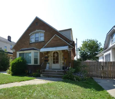 3019 N 60th, Milwaukee, WI 53210