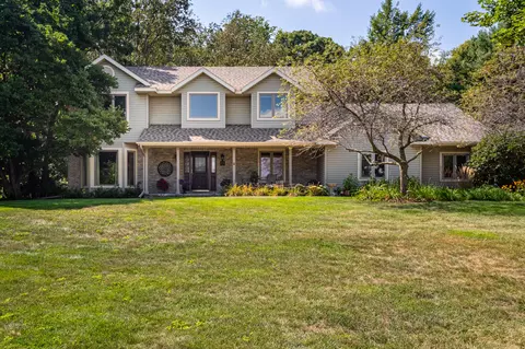 n7039 Pine Lane, Holland, WI 54636