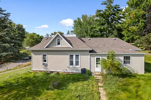 210 W Elroy, Elroy, WI 53929