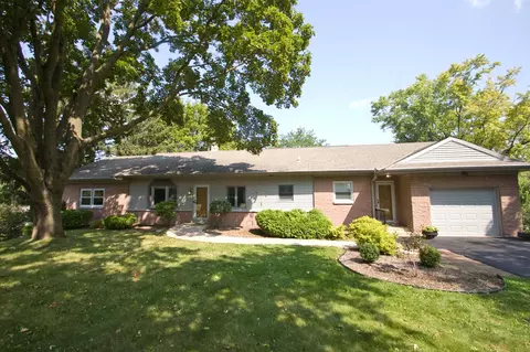 21510 Davidson, Waukesha, WI 53186