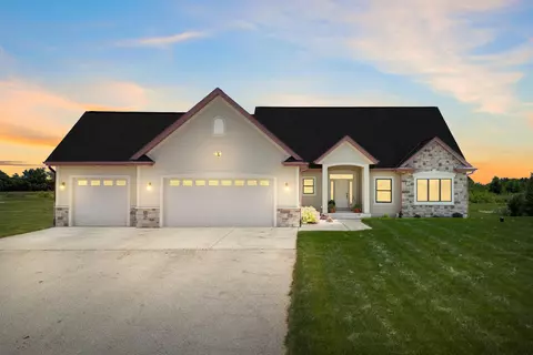 3611 Britton, Norway, WI 53182