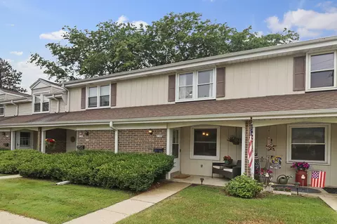 6286 W College, Greendale, WI 53129