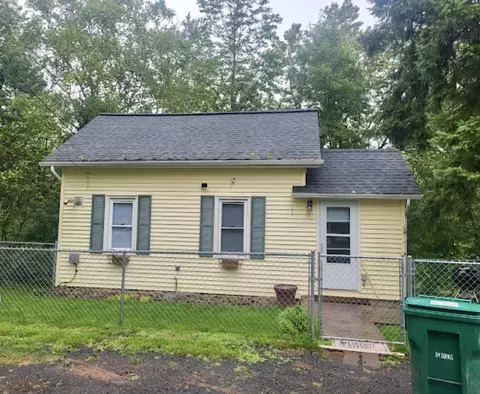 2926 S Wadena, Superior, WI 54880