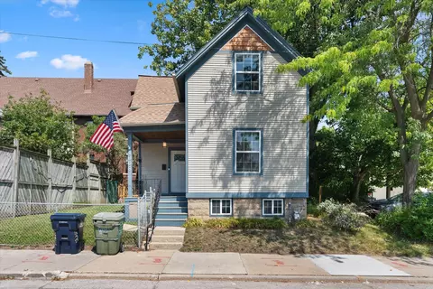1008 E North, Milwaukee, WI 53212