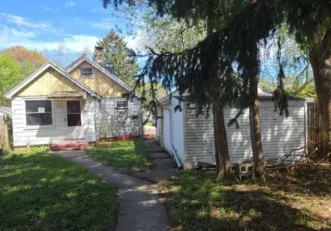 4660 N 19th, Milwaukee, WI 53209