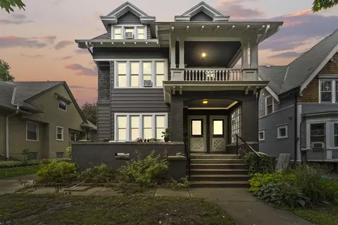 2837 N Maryland #2839, Milwaukee, WI 53211