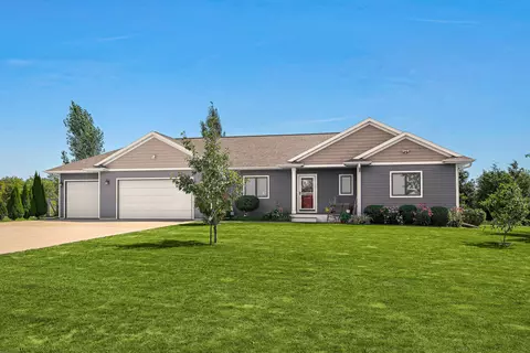 N2336 Clements, Greenfield, WI 54601