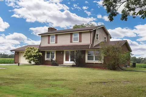 6332 Raynor, Norway, WI 53126