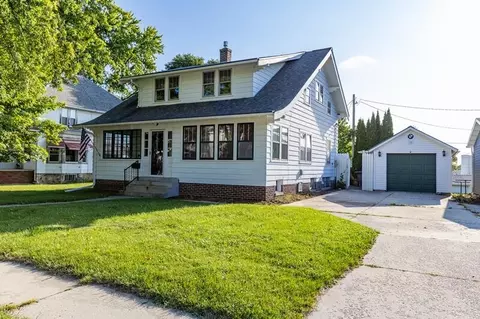 209 Pleasant, Plymouth, WI 53073
