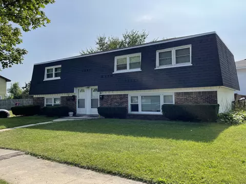 2000 S Grand #2002, Waukesha, WI 53189