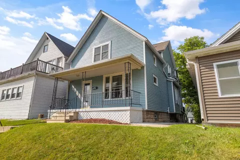 414 Marquette, South Milwaukee, WI 53172
