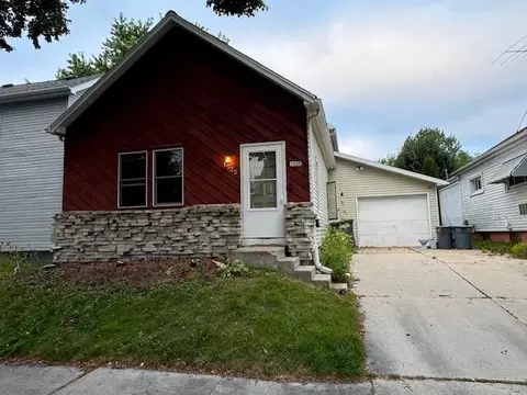 1525 N 4th, Sheboygan, WI 53081
