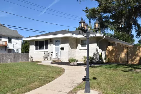 4812 W Midland, Greenfield, WI 53219