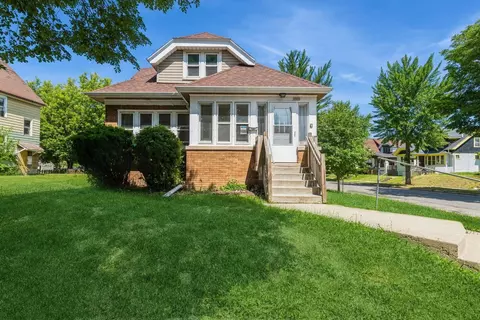 2500 W Concordia, Milwaukee, WI 53206