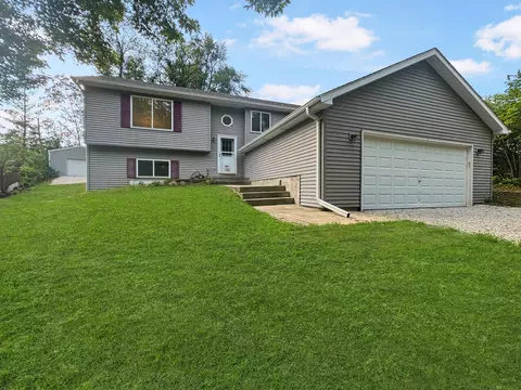 w182 Tulip Drive, Bloomfield, WI 53128