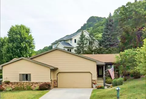 3615 Parkwood, La Crosse, WI 54601