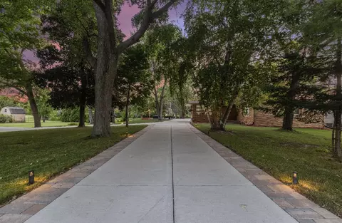 7275 S Pennsylvania, Oak Creek, WI 53154