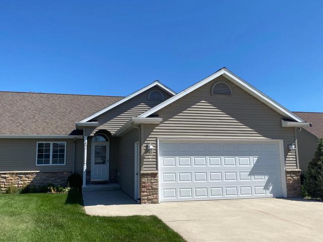 127 S 2nd, Oostburg, WI 53070
