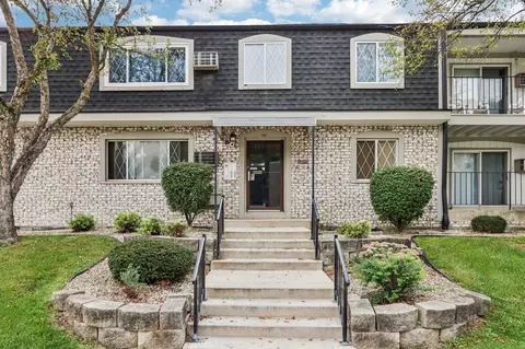 141 W North #13, Waukesha, WI 53188
