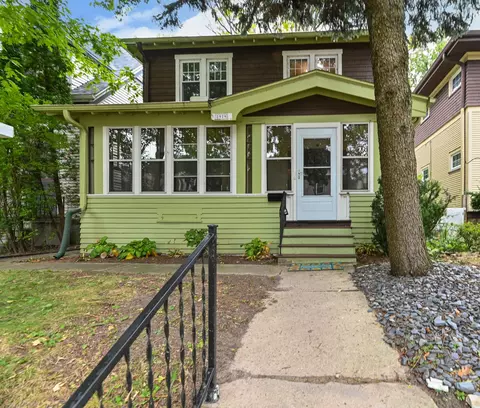 2979 S Wentworth, Milwaukee, WI 53207