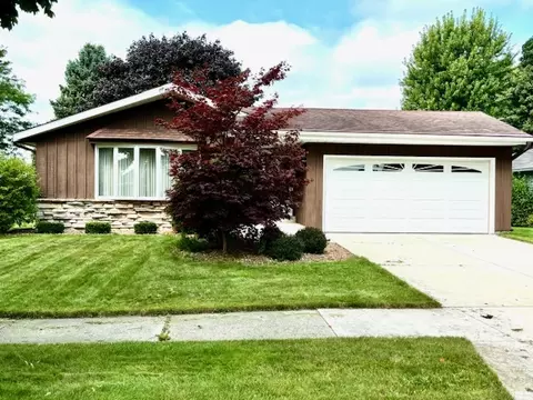 2326 E Mark, Sheboygan, WI 53083