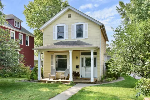 207 7th, Winona, MN 55987