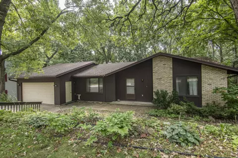 2225 Woodfield, Waukesha, WI 53188