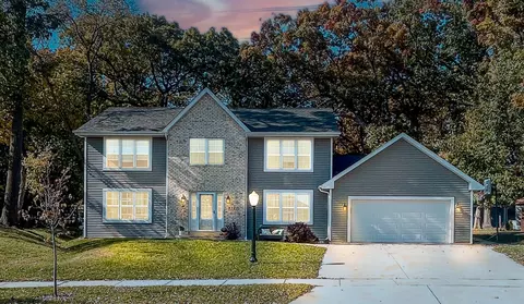 2101 Stonegate, Burlington, WI 53105