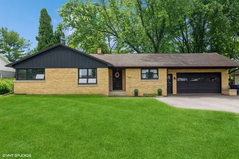 620 E Ctr, Juneau, WI 53039