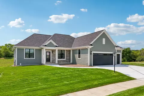 3900 White Oak, Waukesha, WI 53188