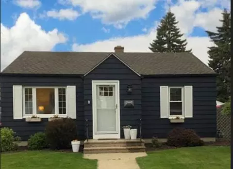 7706 18th, Kenosha, WI 53143