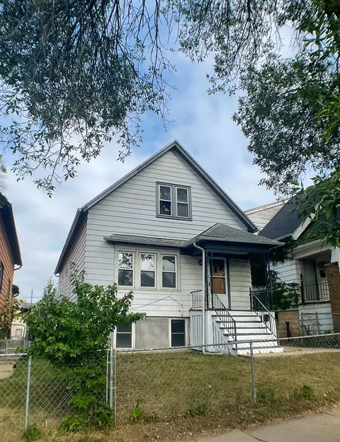 1530 S 23rd, Milwaukee, WI 53204