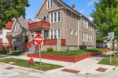 2400 N 22nd #2402, Milwaukee, WI 53206