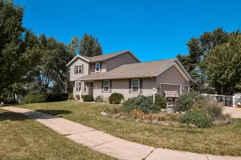 1240 W Bloomingfield, Whitewater, WI 53190